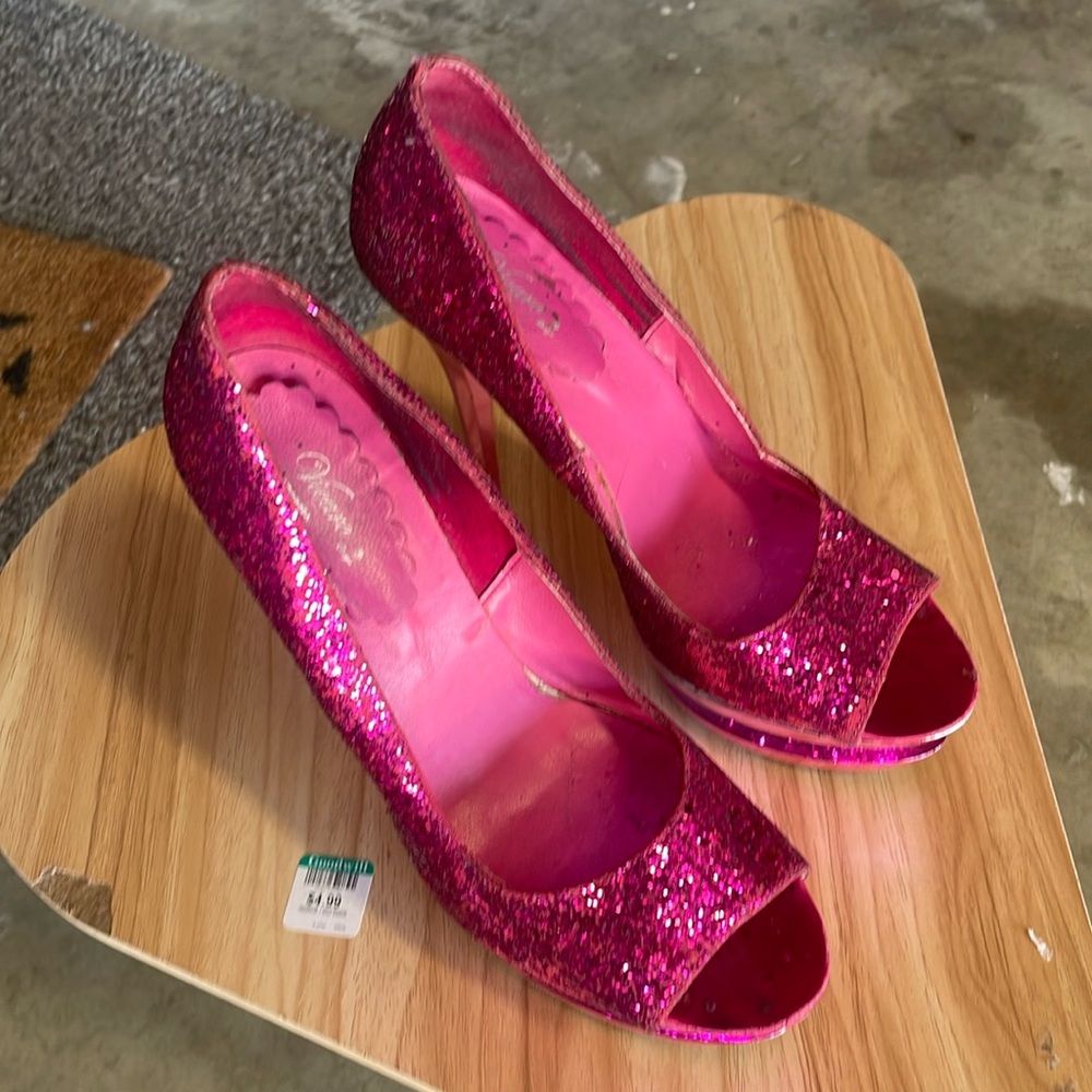 Glitter platform pumps pink